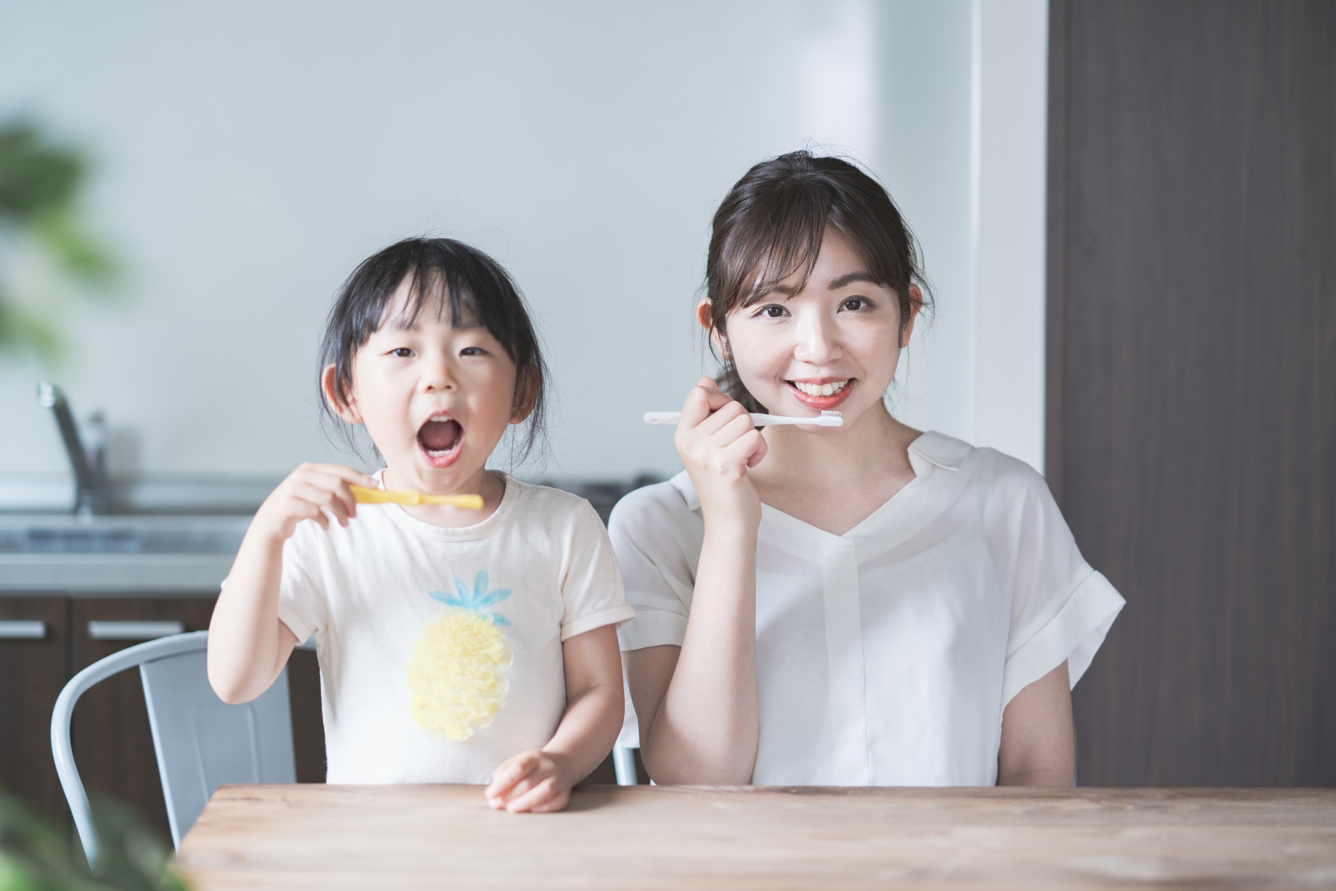 相模原・古淵の歯医者が解説。甘いものだけが原因じゃない。子どもの虫歯を引き起こす意外な習慣